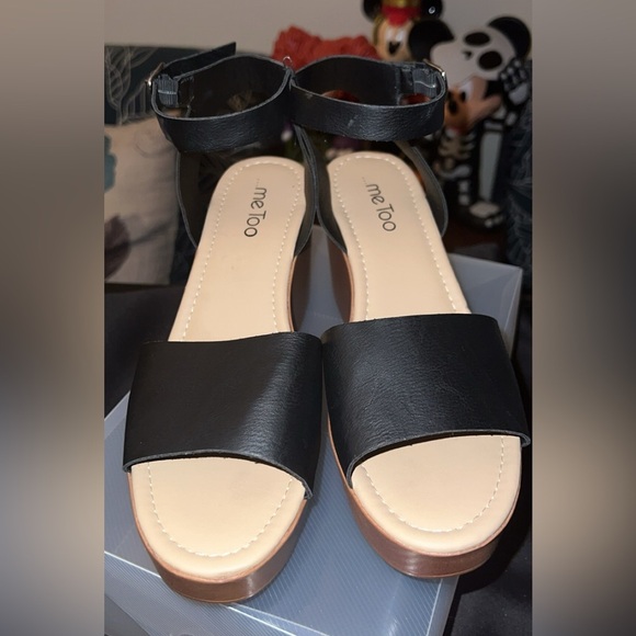 NEW- Me Too Womens Ankle Strap Wedge Sandals - Picture 5 of 10